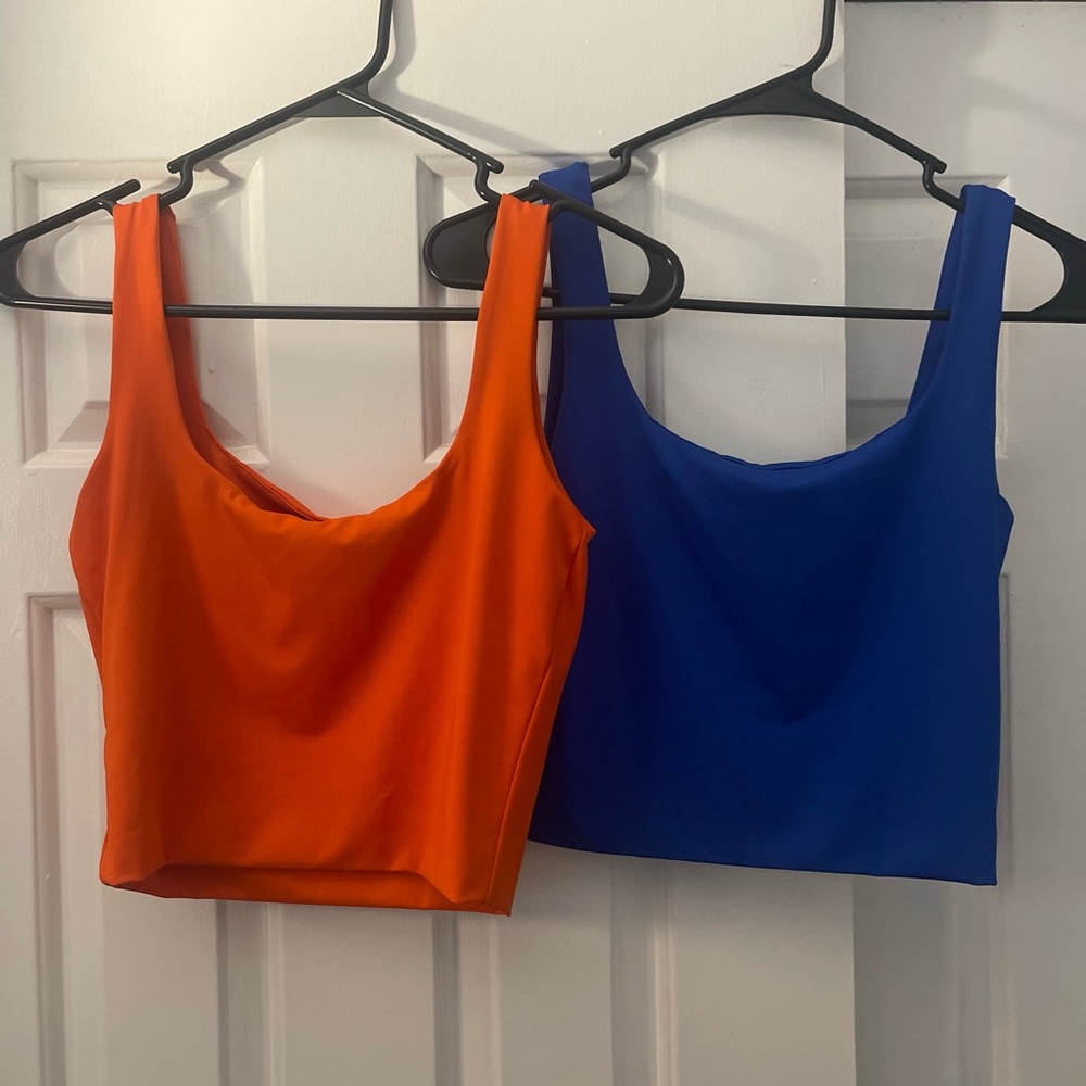 Crop tops